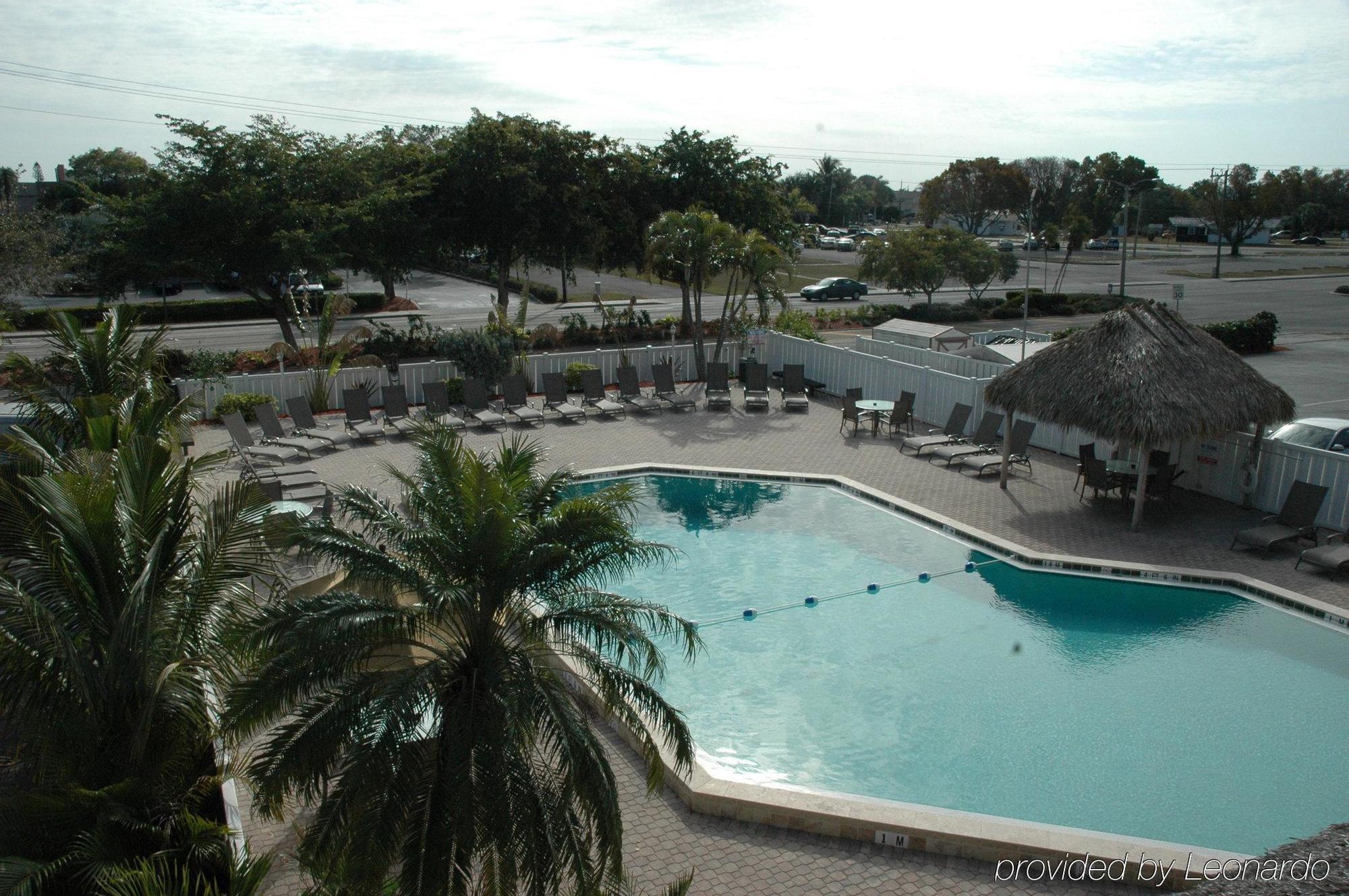 Holiday Inn Express Cape Coral-Fort Myers Area, An Ihg Hotel Exterior foto